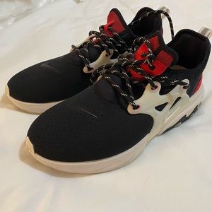 Nike Presto React Black/Red Size 9